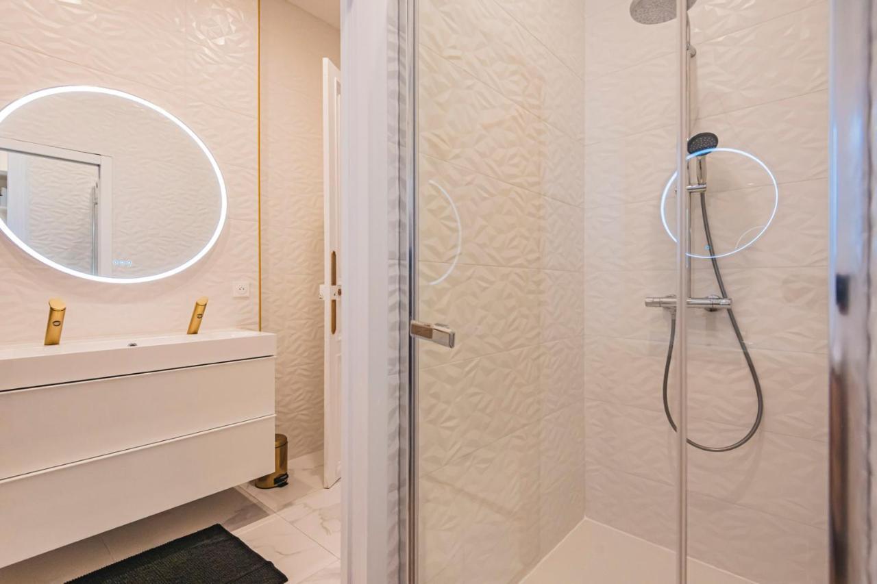 Prestige Heart Of Reims Appartement Buitenkant foto